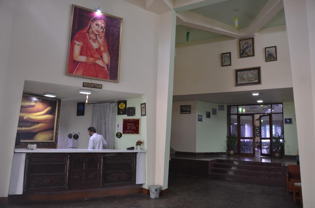 Hotel Bharatpur Ashok Dış mekan fotoğraf